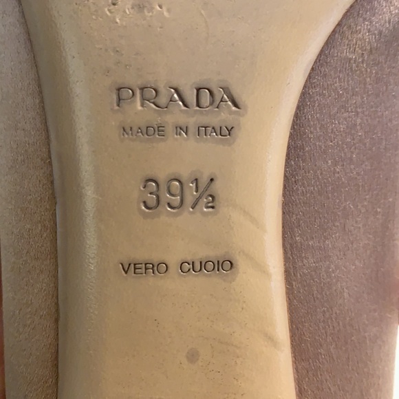 Prada Authentic Size 39.5 EU Silk Satin Hand Embroidered Floral Kitten Heels - Picture 7 of 11